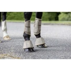 Beenbeschermers Covalliero Lichtbruin 7 Beenbeschermers Covalliero Lichtbruin -Paardenbenodigdheden Winkel beenbeschermers covalliero lichtbruin 1500x1500 176113