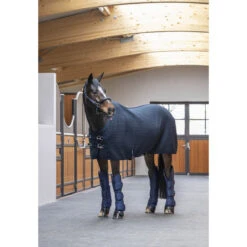 Cooler LeMieux Arika Clima-Tek Donkerblauw -Paardenbenodigdheden Winkel cooler lemieux arika clima tek donkerblauw 1500x1500 143324
