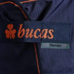 Deken Bucas Therapy Turnout Light Donkerblauw-oranje -Paardenbenodigdheden Winkel deken bucas therapy turnout light donkerblauw oranje 1500x1500 119302
