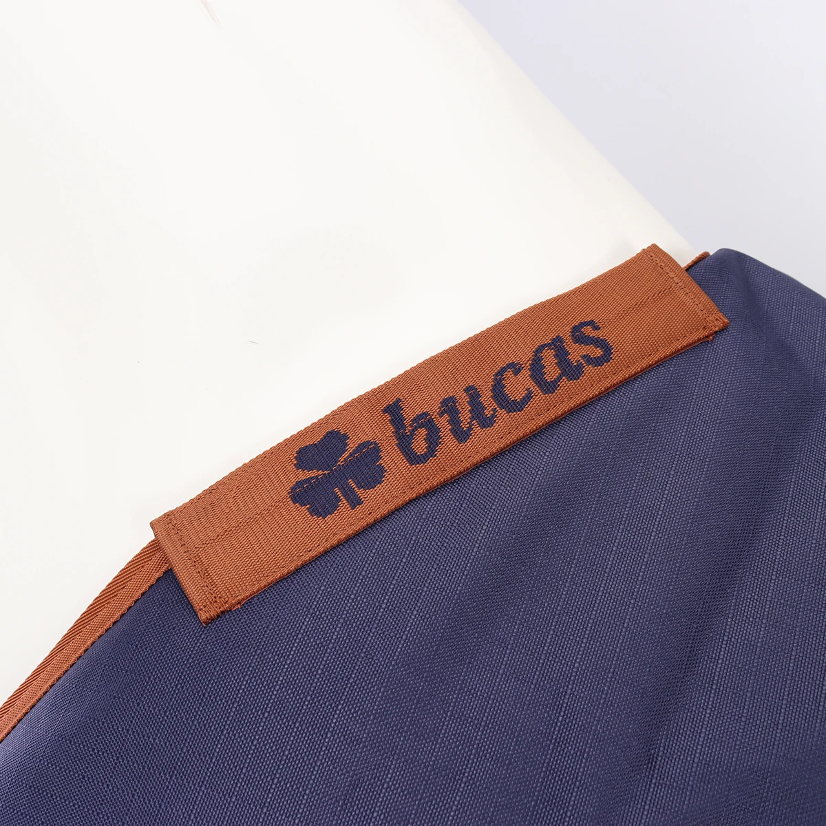 Deken Bucas X-Range Silk-Feel 0gr Donkerblauw 6 Deken Bucas X-Range Silk-Feel 0gr Donkerblauw - Afbeelding 6