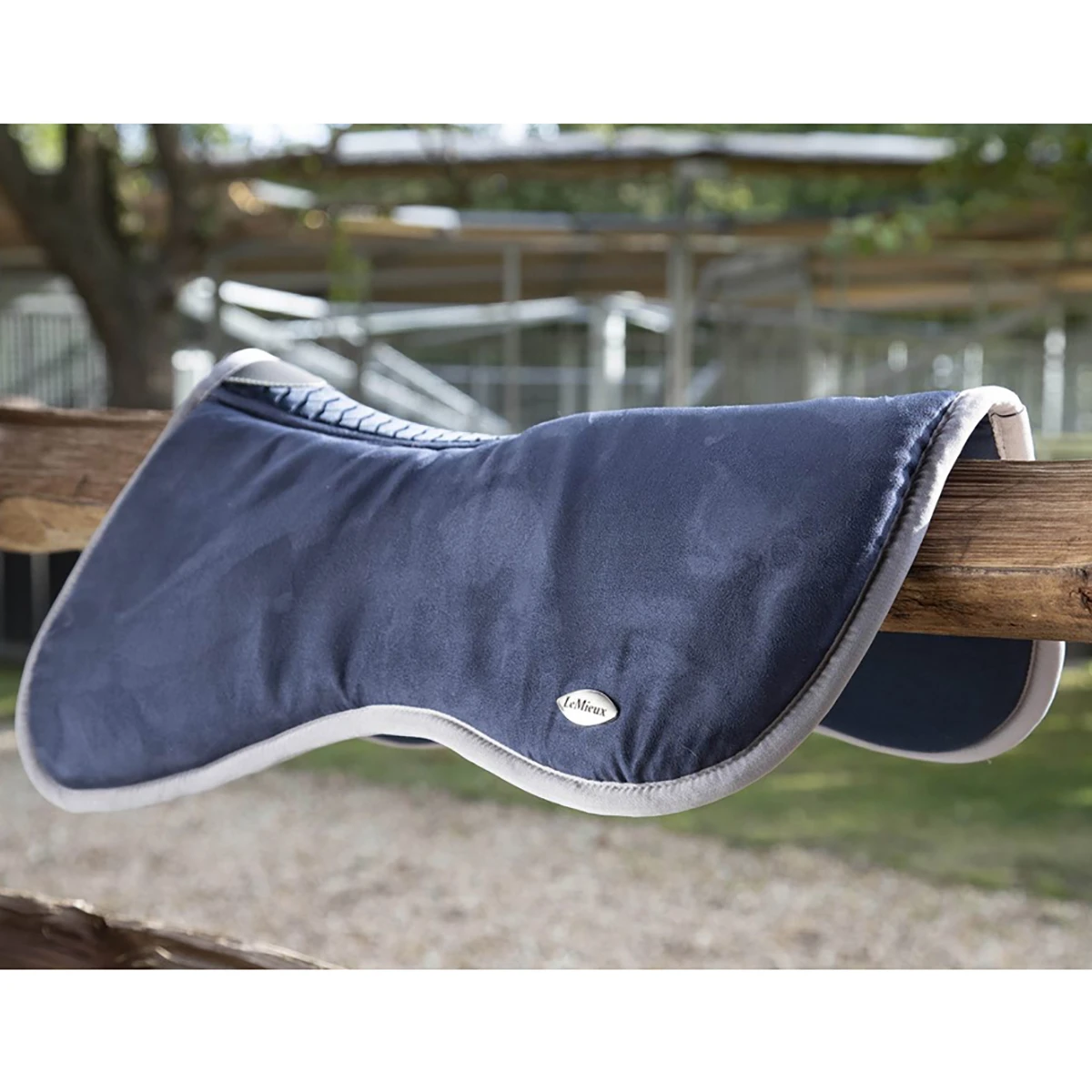 Onderlegger LeMieux Wither Relief Memory Foam Donkerblauw 4 Onderlegger LeMieux Wither Relief Memory Foam Donkerblauw - Afbeelding 4