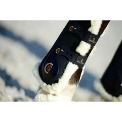 Peesbeschermers Kentucky Elastic Sheepskin Zwart -Paardenbenodigdheden Winkel peesbeschermers kentucky elastic sheepskin zwart 1500x1500 137917