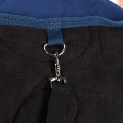 Staldeken Friesian Horse By Horsegear 160gr Donkerblauw -Paardenbenodigdheden Winkel staldeken friesian horse by horsegear 160gr donkerblauw 1500x1500 173349