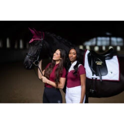 Zadeldek Equestrian Stockholm White Perfection Bordeaux Wit-rood -Paardenbenodigdheden Winkel zadeldek equestrian stockholm white perfection bordeaux wit rood 1500x1500 187183