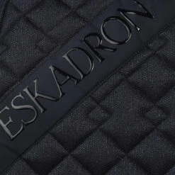 Zadeldek Eskadron Platinum Pure Glitter Mesh Blauw -Paardenbenodigdheden Winkel zadeldek eskadron platinum pure glitter mesh blauw 1500x1500 186293
