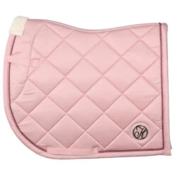 Zadeldek Harry's Horse Heritage III Lichtroze -Paardenbenodigdheden Winkel zadeldek harry s horse heritage iii lichtroze 1500x1500 156701