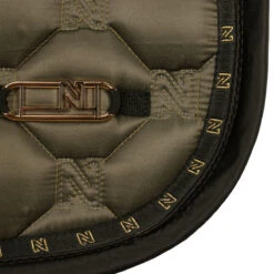 Zadeldek N-Brands X Epplejeck Logo Donkergroen -Paardenbenodigdheden Winkel zadeldek n brands x epplejeck logo donkergroen 1500x1500 180276