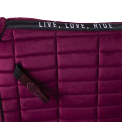 Zadeldek QHP Astana Rood -Paardenbenodigdheden Winkel zadeldek qhp astana rood 1500x1500 159131