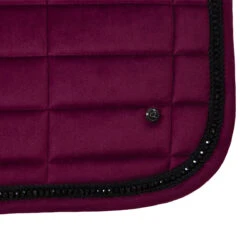 Zadeldek QHP Astana Rood -Paardenbenodigdheden Winkel zadeldek qhp astana rood 1500x1500 159133