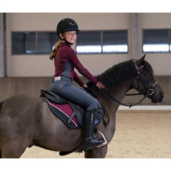 Zadeldek QHP Shiva Donkerrood -Paardenbenodigdheden Winkel zadeldek qhp shiva donkerrood 1500x1500 102888